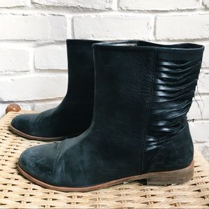 Hive & Honey Leather Boots Size 9.5